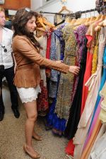 Shama Sikandar  at designer AD Singh store in Mumbai on 22nd Jan 2012.JPG